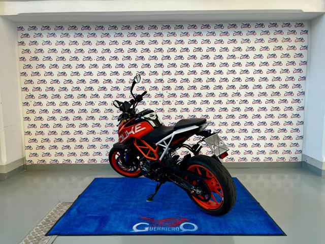 KTM 390 Duke usata 3
