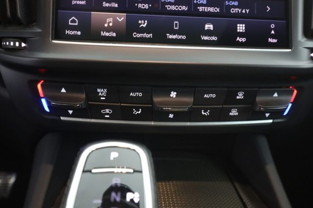 MASERATI Levante usata 12