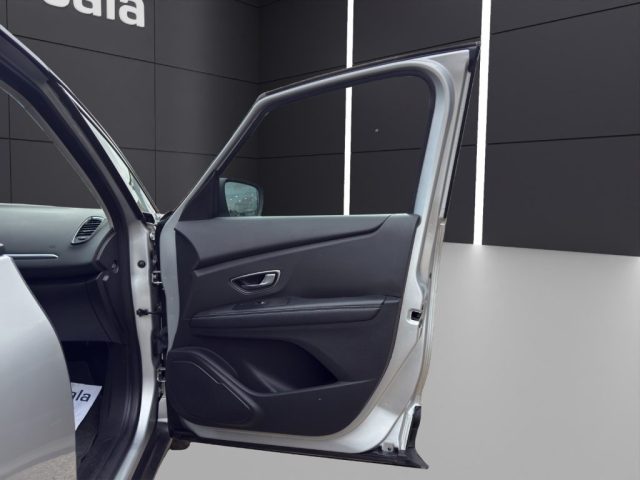 RENAULT Grand Scenic usata, con Sistema di navigazione