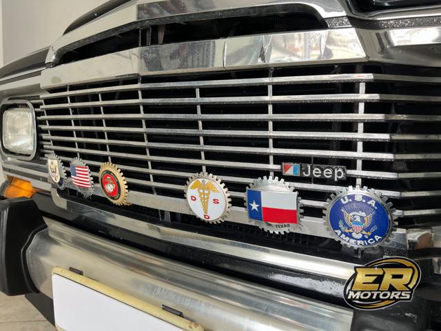JEEP Wagoneer usata 42