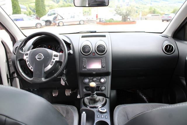NISSAN Qashqai usata, con Controllo automatico clima