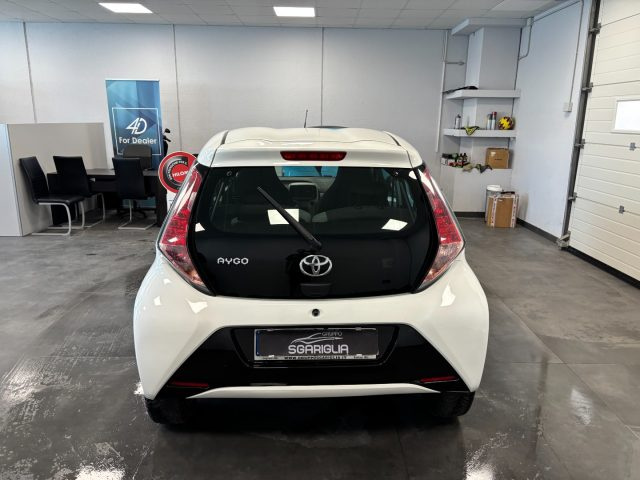 TOYOTA Aygo usata, con Alzacristalli elettrici
