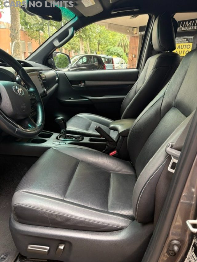 TOYOTA Hilux usata, con Airbag laterali