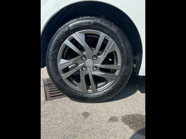 PEUGEOT 208 usata, con Autoradio digitale