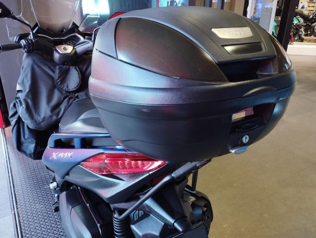 YAMAHA X-MAX 300 usata 4