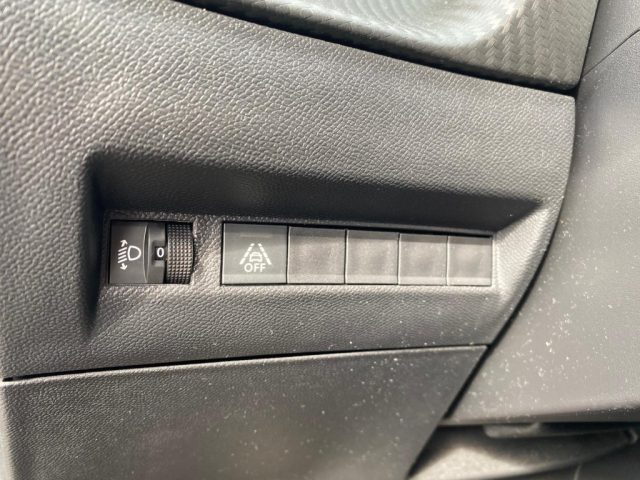 PEUGEOT 208 usata, con Climatizzatore