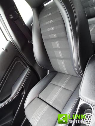 MERCEDES-BENZ GLA 180 usata, con Hill holder