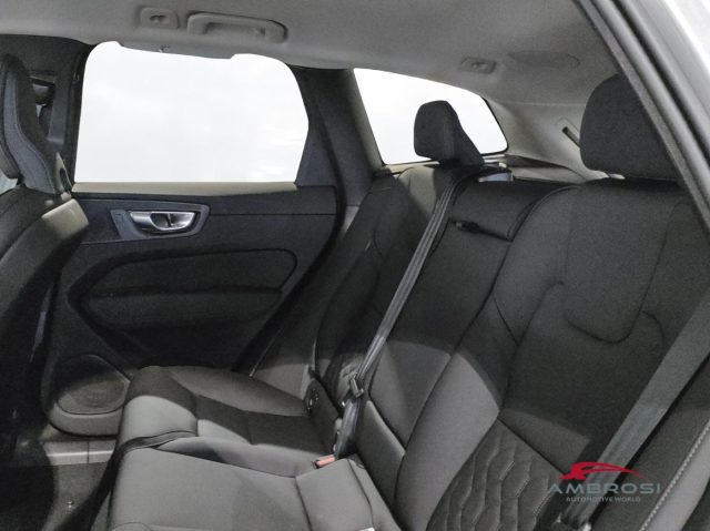VOLVO XC60 usata 8