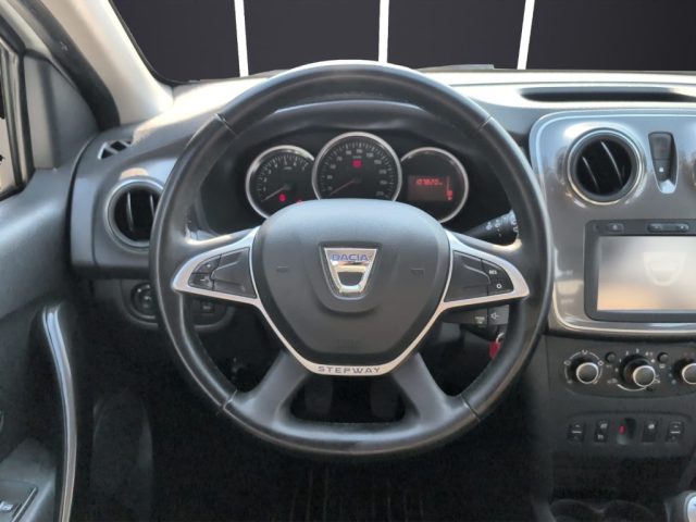 DACIA Sandero usata, con USB