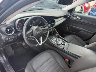 ALFA ROMEO Giulia usata, con Climatizzatore
