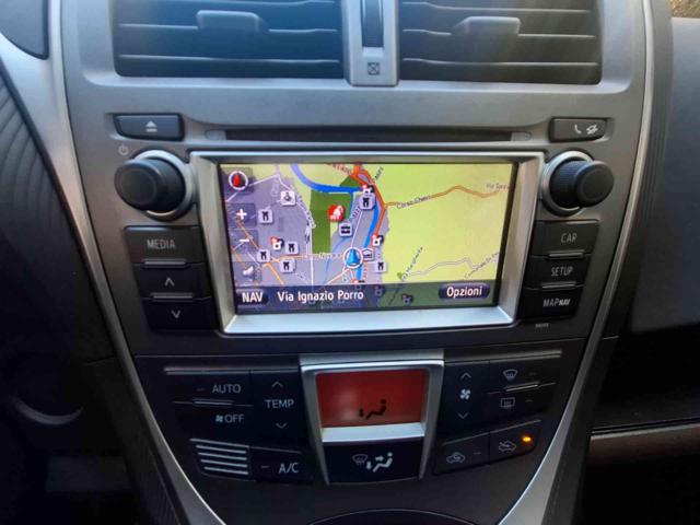 TOYOTA Verso-S usata, con Controllo trazione