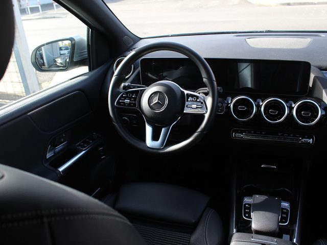 MERCEDES-BENZ B 180 usata, con Volante in pelle