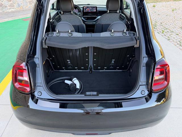 FIAT 500e usata, con MP3