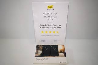 RENAULT Clio usata, con USB