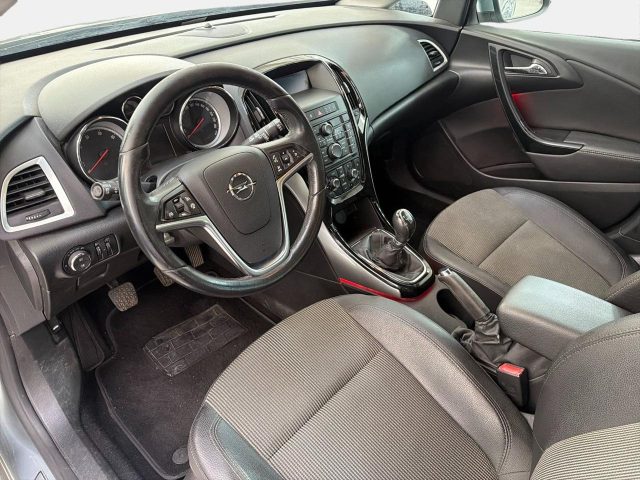 OPEL Astra usata, con Boardcomputer