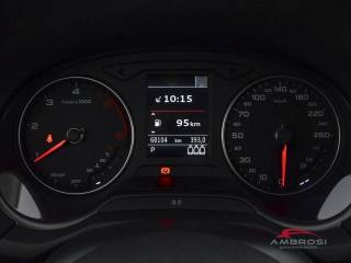AUDI Q2 usata 11