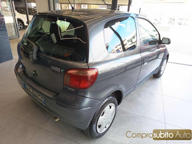 TOYOTA Yaris usata, con Alzacristalli elettrici