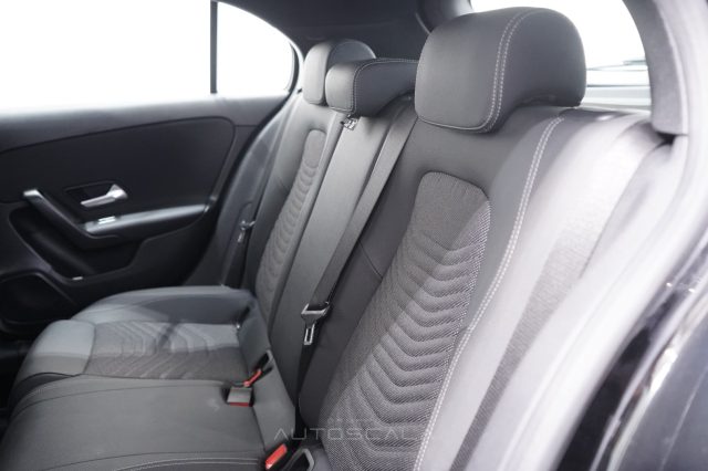 MERCEDES-BENZ A 180 usata, con Touch screen