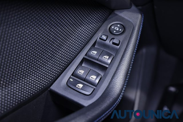 BMW 220 usata, con Leve al volante