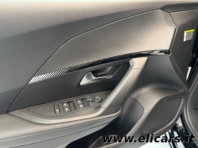 PEUGEOT 2008 usata, con Touch screen