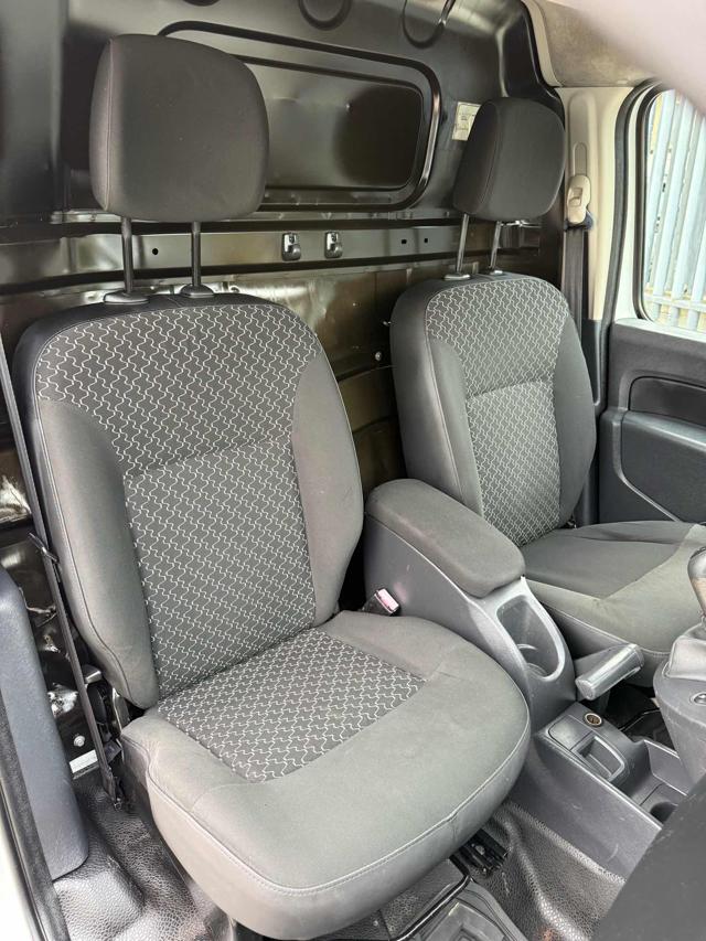 RENAULT Kangoo usata, con Specchietti laterali elettrici