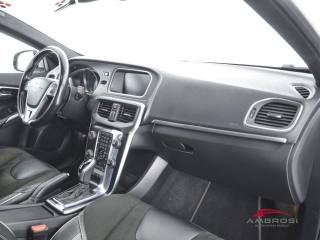 VOLVO V40 usata 11