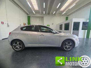 ALFA ROMEO Giulietta usata, con Autoradio