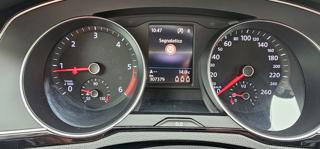 VOLKSWAGEN Passat Variant usata, con ESP