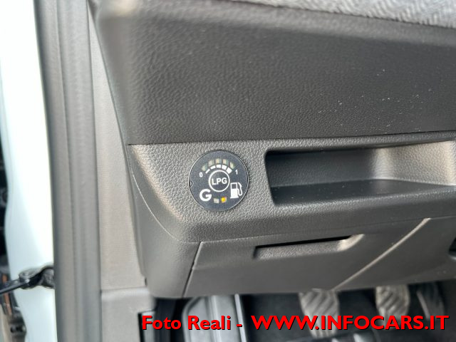 RENAULT Clio usata, con Volante multifunzione