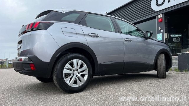 PEUGEOT 3008 usata, con Isofix