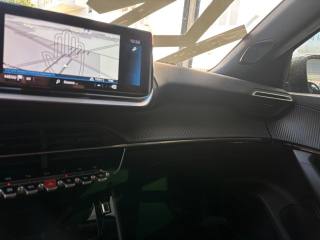 PEUGEOT 2008 usata, con Fari Xenon