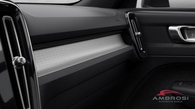 VOLVO XC40 usata 10
