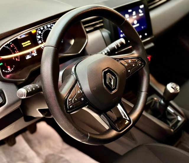 RENAULT Clio usata, con Controllo trazione