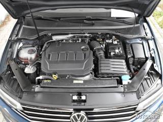 VOLKSWAGEN Passat Variant usata, con ESP