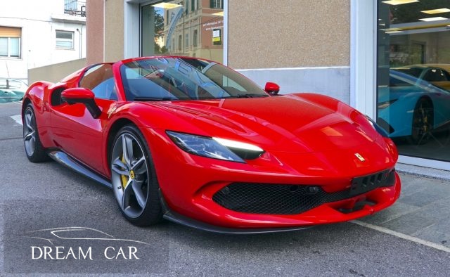 FERRARI 296 usata, con Boardcomputer