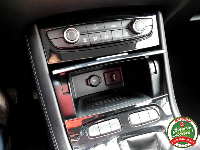 OPEL Grandland X usata, con USB