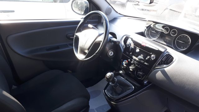 LANCIA Ypsilon usata, con Servosterzo
