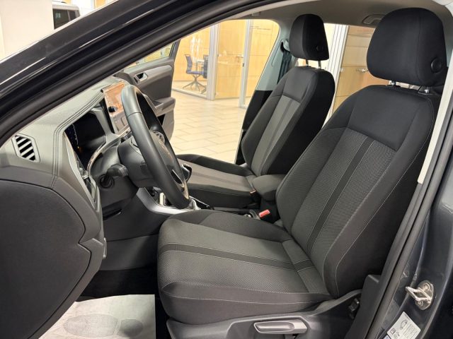 VOLKSWAGEN T-Roc usata, con Autoradio digitale