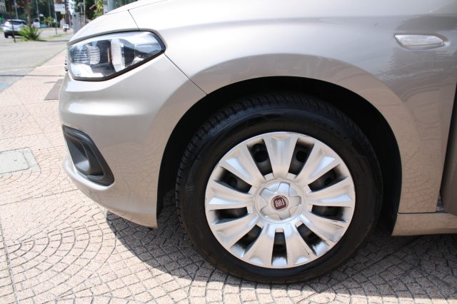 FIAT Tipo usata, con Sensori di parcheggio posteriori