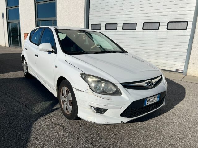 HYUNDAI i30 usata, con Alzacristalli elettrici