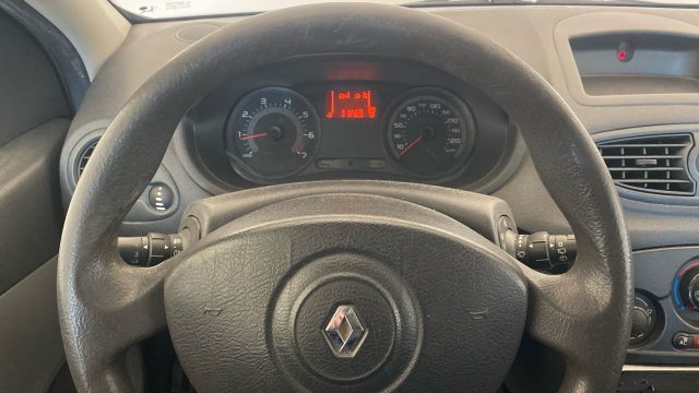 RENAULT Clio usata, con Specchietti laterali elettrici