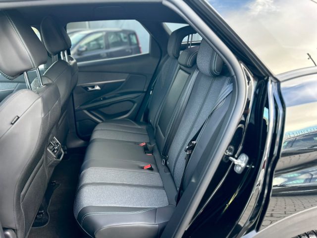 PEUGEOT 3008 usata, con Touch screen