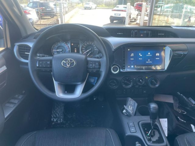 TOYOTA Hilux usata, con Autoradio digitale