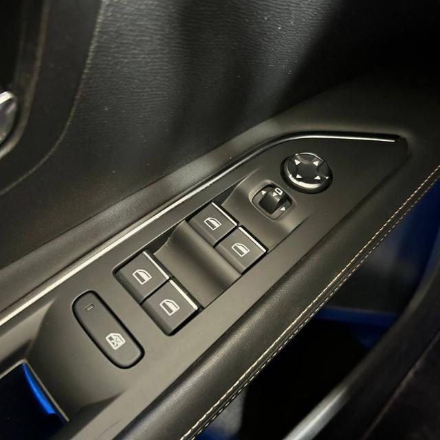PEUGEOT 3008 usata, con Bracciolo
