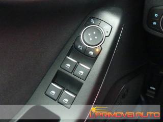 FORD Fiesta usata, con Fari LED
