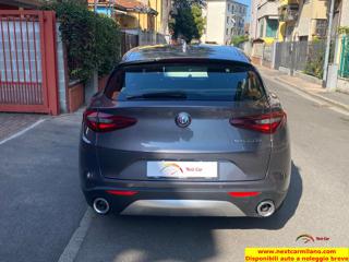 ALFA ROMEO Stelvio usata, con Autoradio