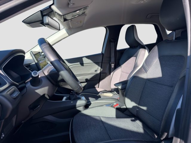 RENAULT Captur usata 8