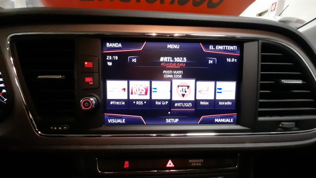 SEAT Leon usata, con Autoradio digitale