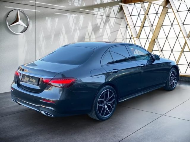 MERCEDES-BENZ E 220 usata, con Airbag