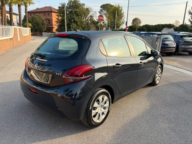 PEUGEOT 208 usata, con Alzacristalli elettrici